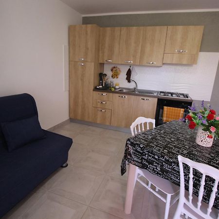 Chiaro Di Luna Apartment Santa Domenica  Cameră foto