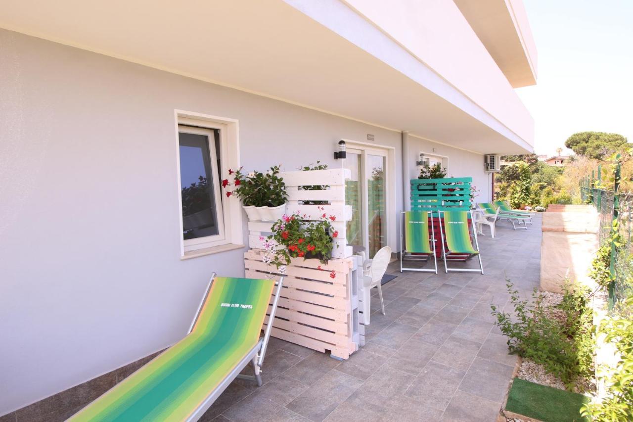 Chiaro Di Luna Apartment Santa Domenica  Exterior foto