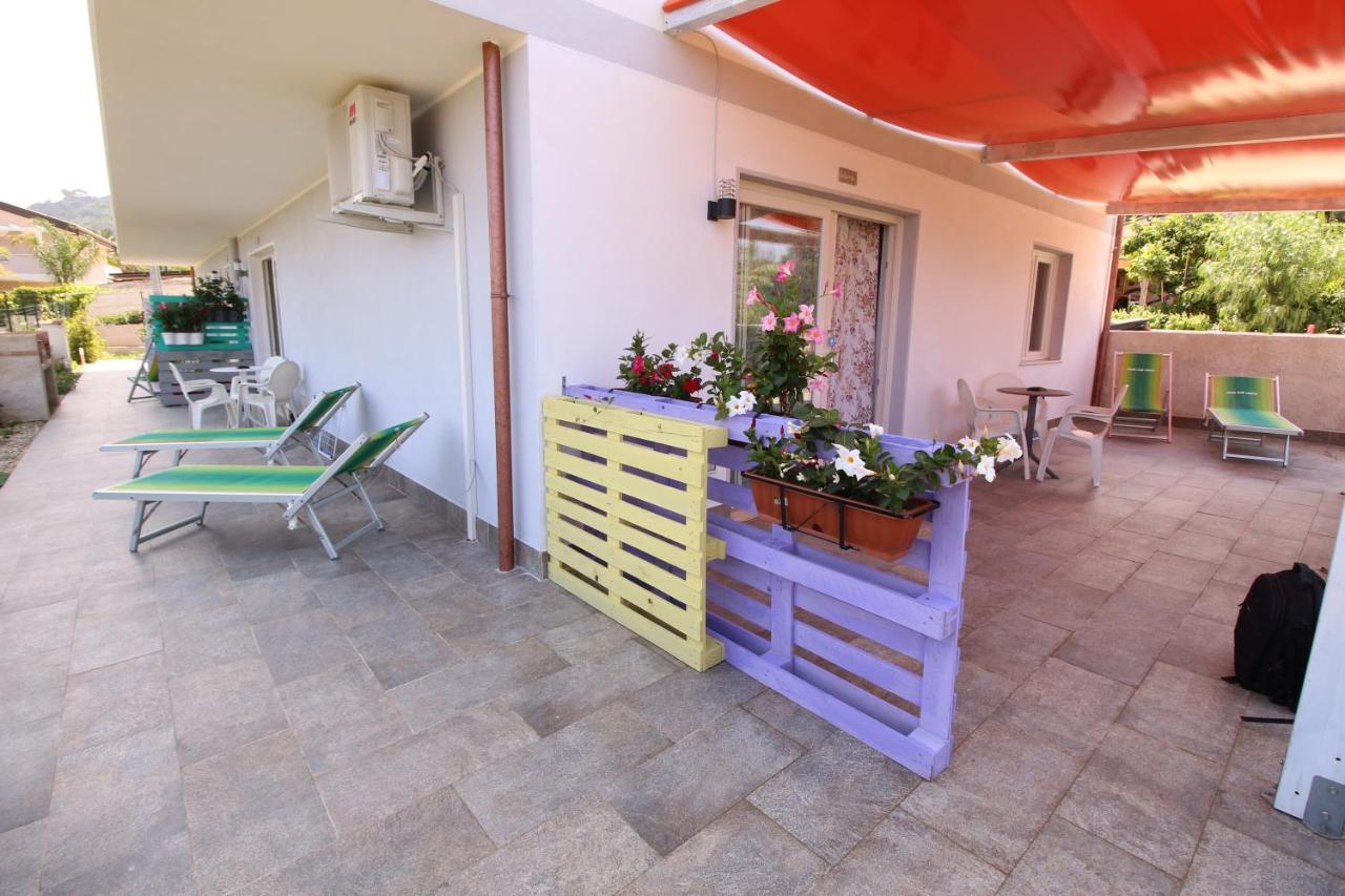 Chiaro Di Luna Apartment Santa Domenica  Exterior foto